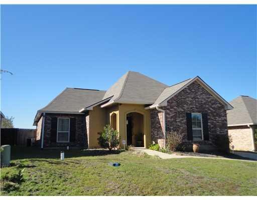 337 Shadow Creek Ave, Pineville, LA 71360 - photo 1