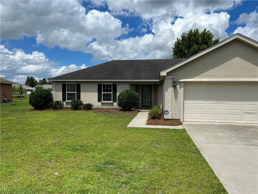 225 Victorian Lake Dr, Brunswick, GA 31525 - photo 1