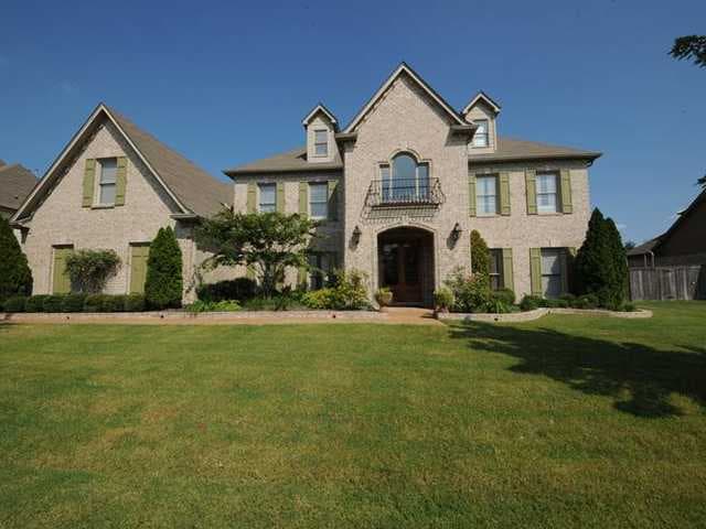Creekside! 4,508 appraised square feet of Worley-b