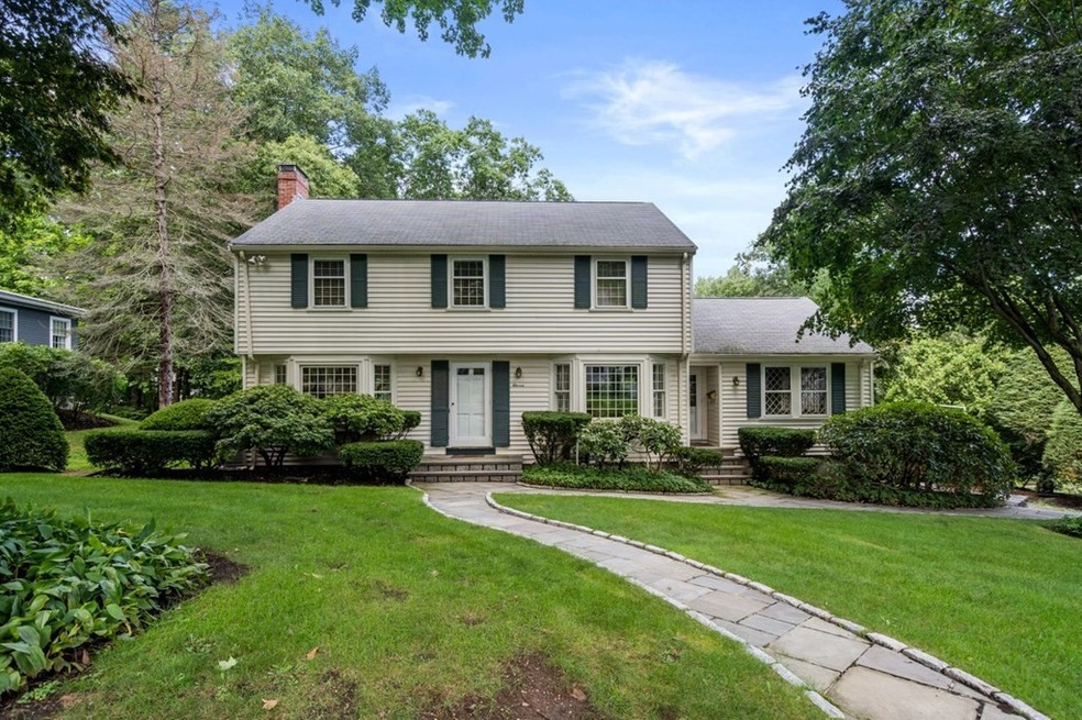 11 Nantucket Rd unit 11, Wellesley Hills, MA 02481 - photo 1