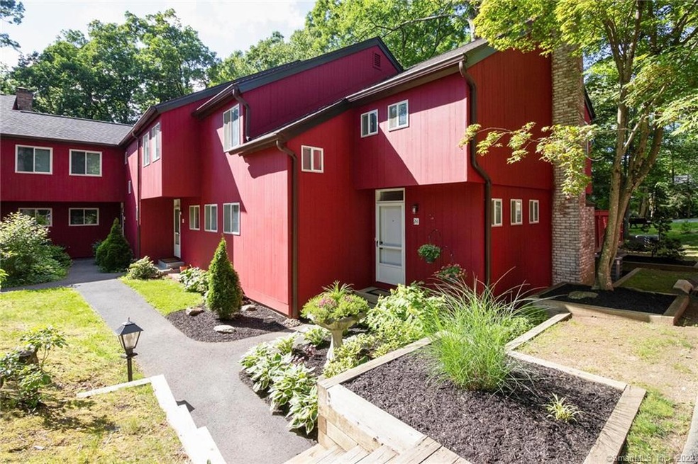 24 Lower Commons unit 24, Woodbury, CT 06798 - photo 1