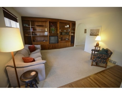 24 Bayberry Cir unit 24, Millis, MA 02054 - photo 1