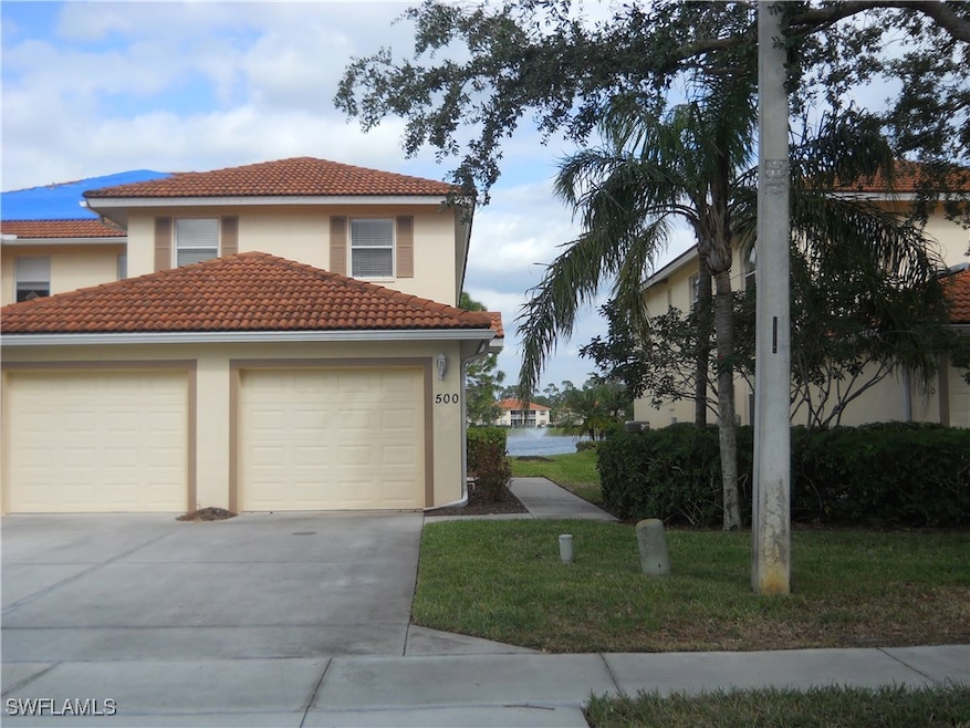 500 Robin Hood Cir unit 202, Naples, FL 34104 - photo 1