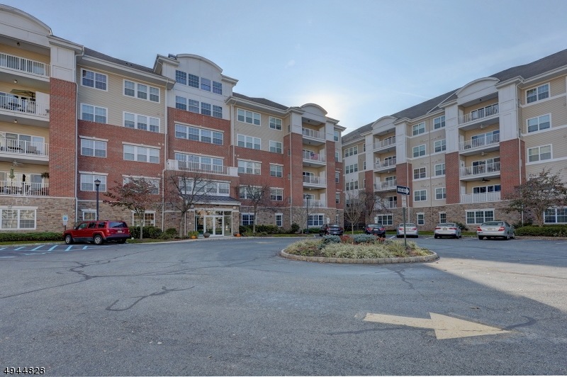 5205 Warrens Way, Wanaque, NJ 07465 - photo 1