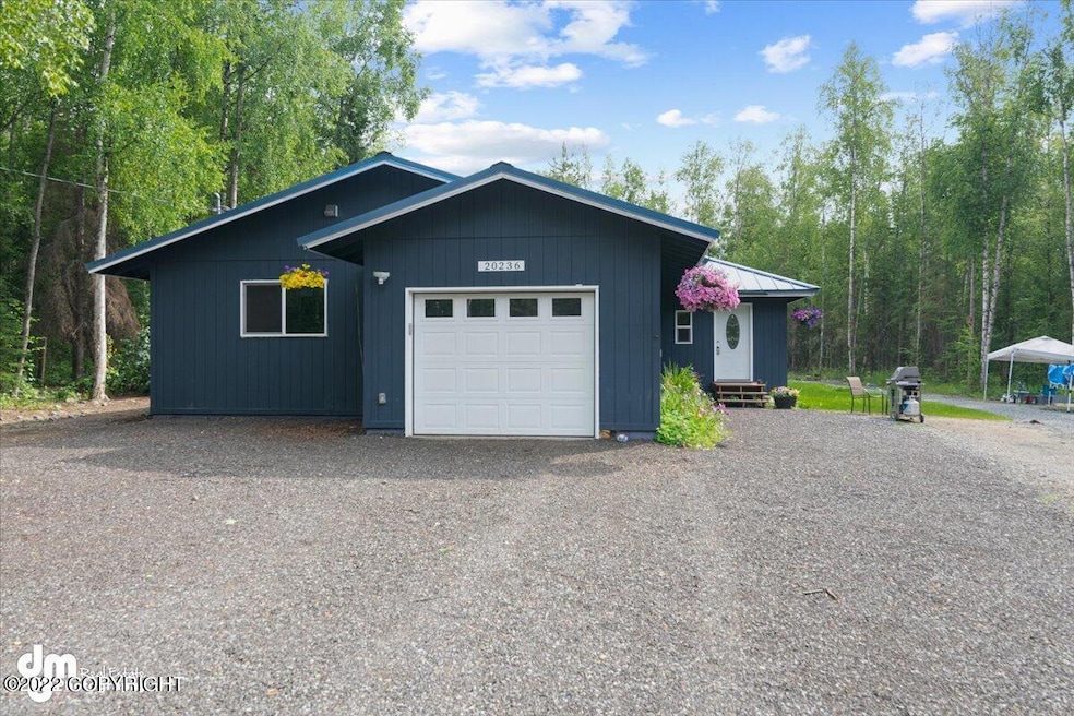 31-Front Exterior_ETL9523