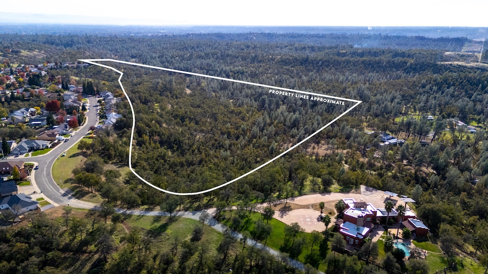 4200 Sunglow Dr, Redding, CA 96001 - photo 1