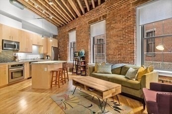 99-105 Broad St unit 2F, Boston, MA 02110 - photo 1