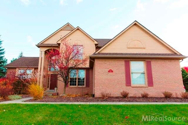 3663 Aynsley Dr, Rochester Hills, MI 48306 - photo 1