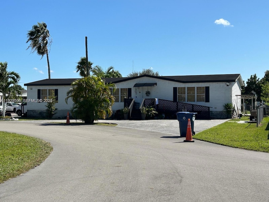 19800 SW 180 Ave, Miami, FL 33187 - photo 1