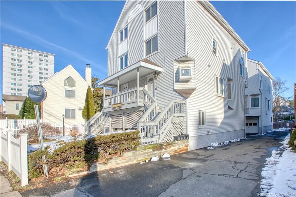161 Grove St unit 1, Stamford, CT 06901 - photo 1