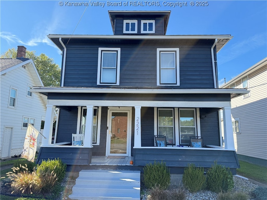 2221 Jackson Ave, Point Pleasant, WV 25550 - photo 1