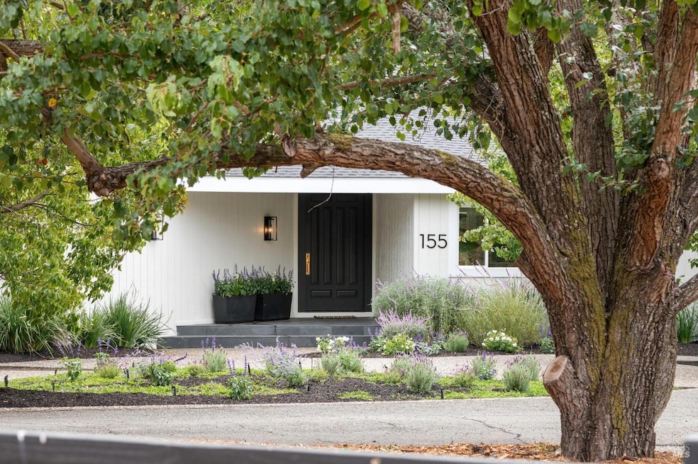 For Sale $2,799,900 • Co-Listing Agent