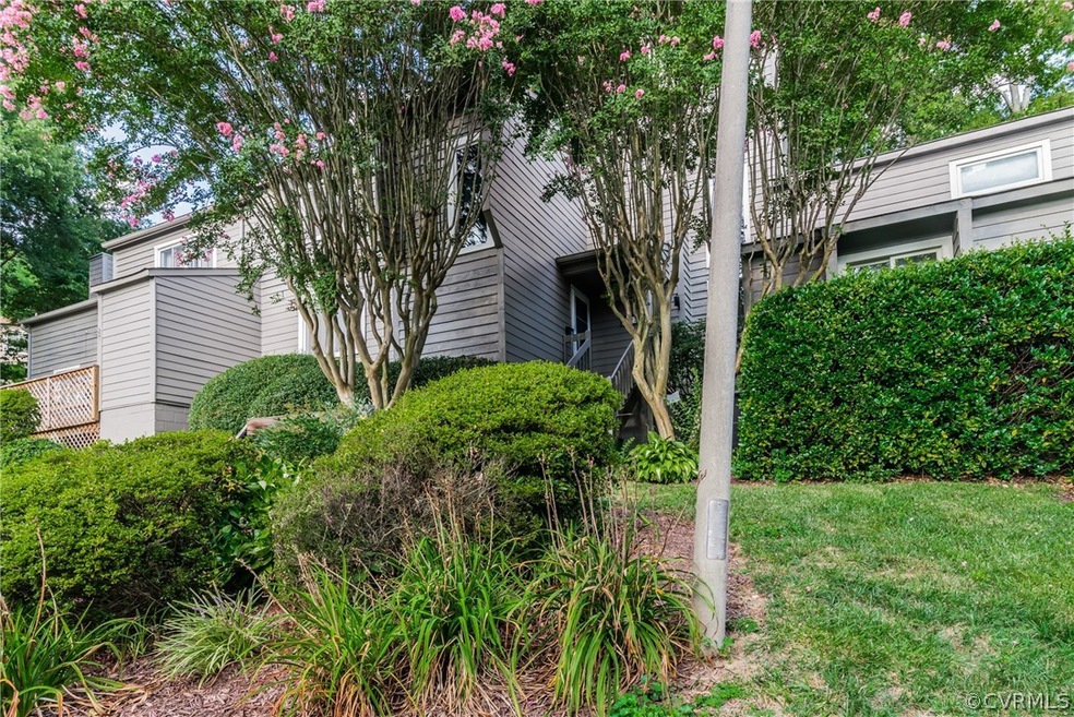 1722 Foxfire Cir unit 1722, Henrico, VA 23238 - photo 1