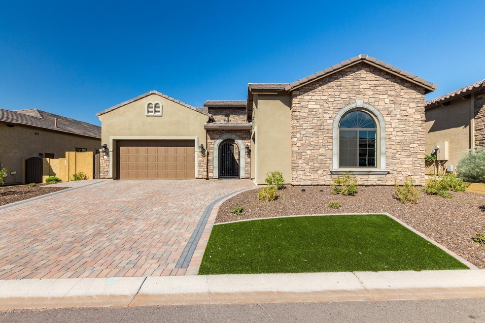 Estates Circle - 2232 (2)
