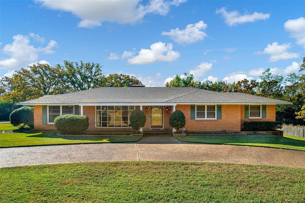 1600 W Heron St, Denison, TX 75020 - photo 1