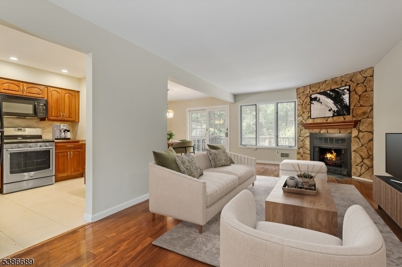 83 Patriots Rd, Morris Plains, NJ 07950 - photo 1