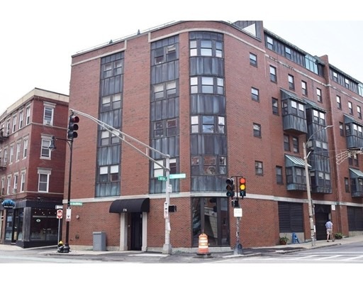 376 Commercial St unit F2, Boston, MA 02109 - photo 1