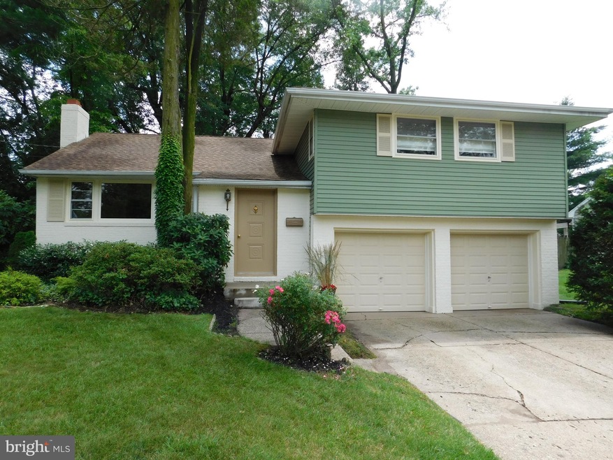 109 Hedgerow Dr, Cherry Hill, NJ 08002 - photo 1