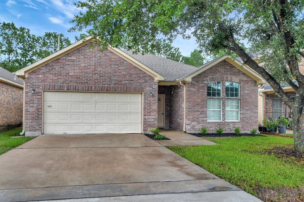 10610 Logger Pine Trail, Houston, TX 77088 - photo 1