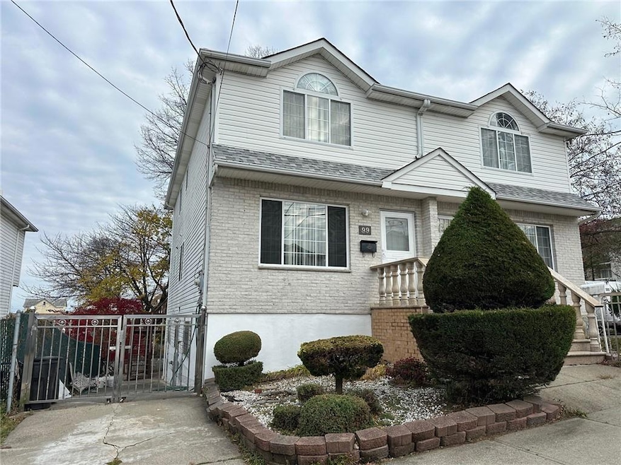 99 Reynolds St, Staten Island, NY 10305 - photo 1