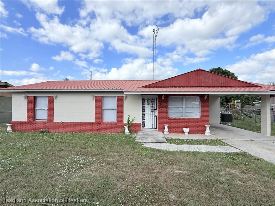 508 W Hal McRae Blvd, Avon Park, FL 33825 - photo 1