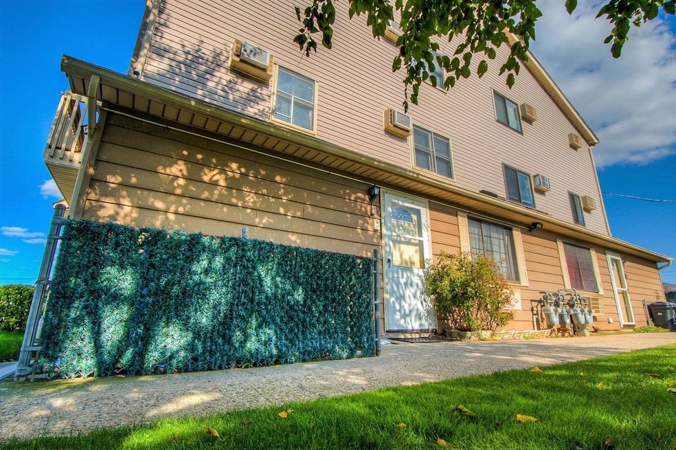 153 Lamped Loop unit 56, Staten Island, NY 10314 - photo 1