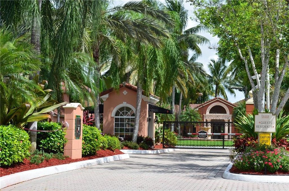 24 hour gated entrance