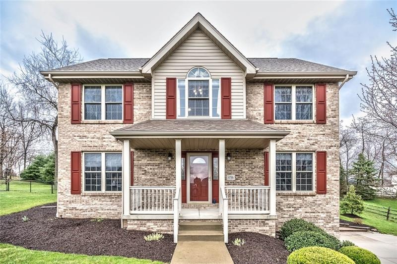 Welcome to 4796 Oakhurst Ave in Hampton Township.
