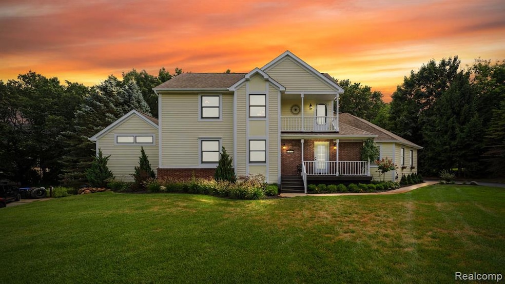 7854 Open Meadows Dr, Brighton, MI 48116 - photo 1