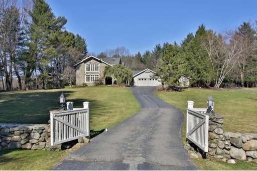 20 Dexter Dr, Sherborn, MA 01770 - photo 1