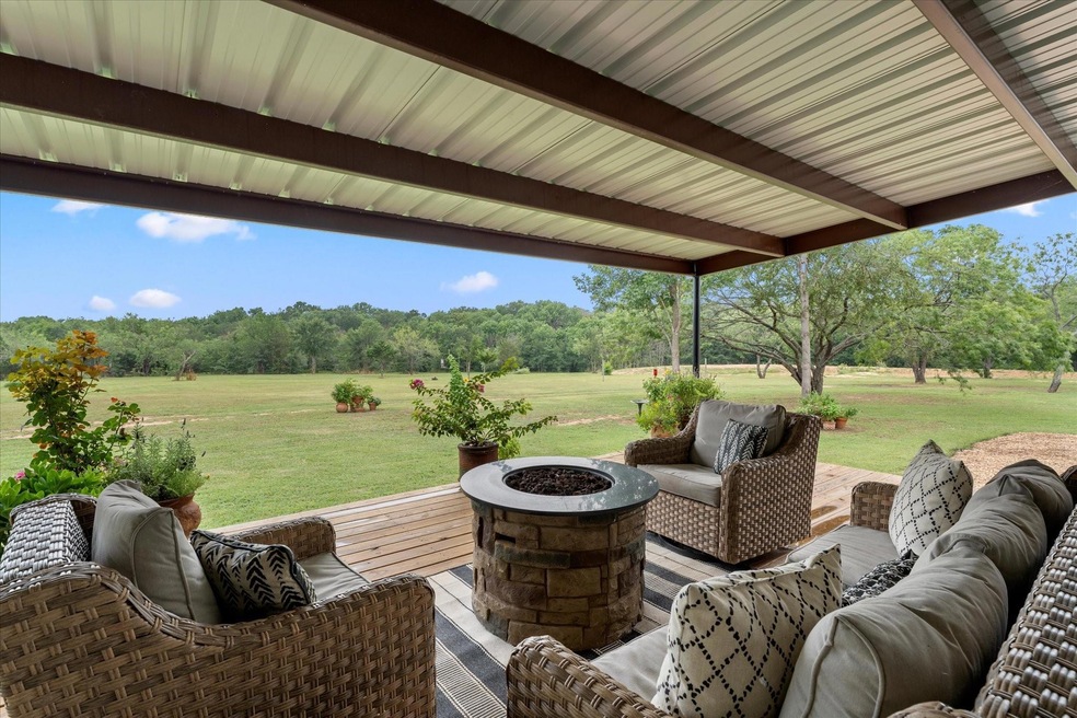 1008 SE County Road 2210, Corsicana, TX 75109 - photo 1