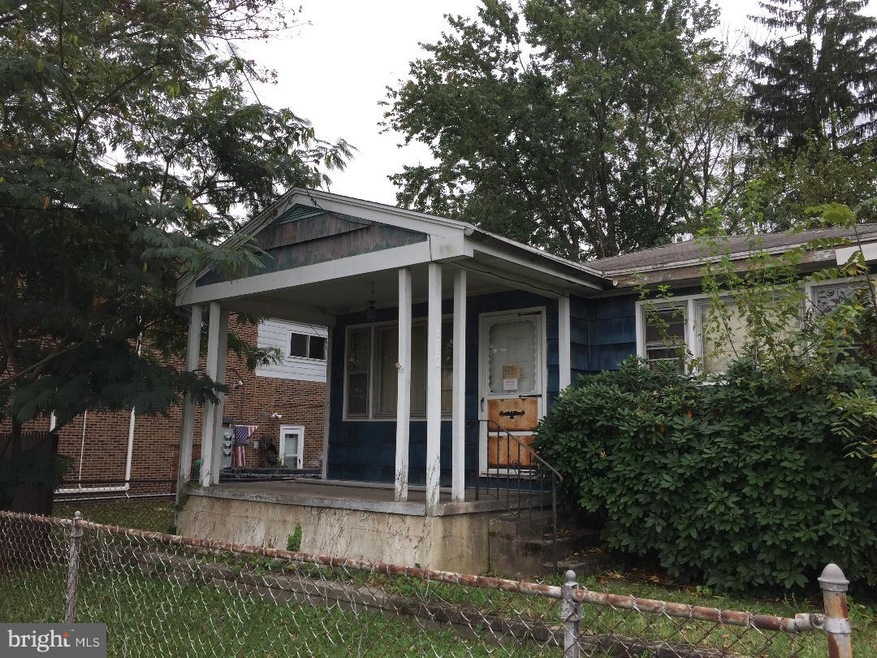 312 E 2nd St, Essington, PA 19029 - photo 1