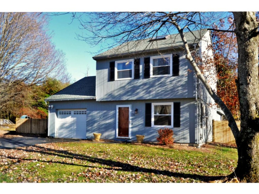 6 McLure Ln, MerriMacK, NH 03054 - photo 1