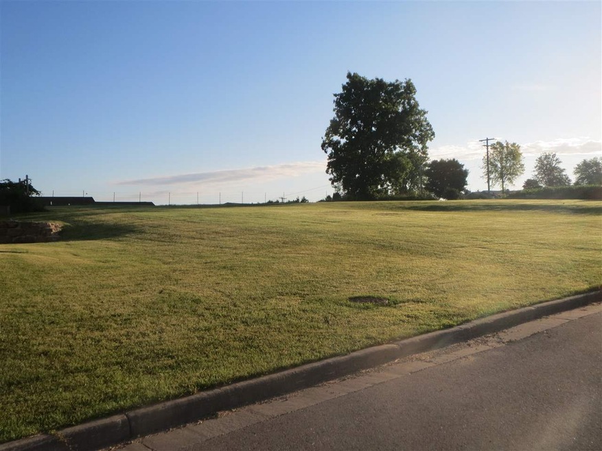 L4 Spruce Park Dr, Potosi, WI 53820 - photo 1