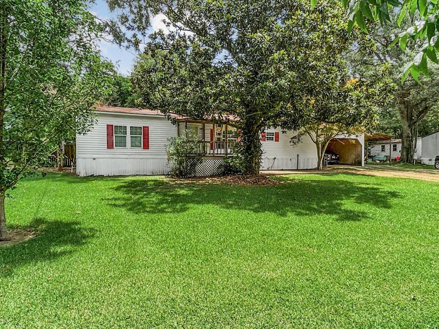 1022 Eastover Ln, McComb, MS 39648 - photo 1