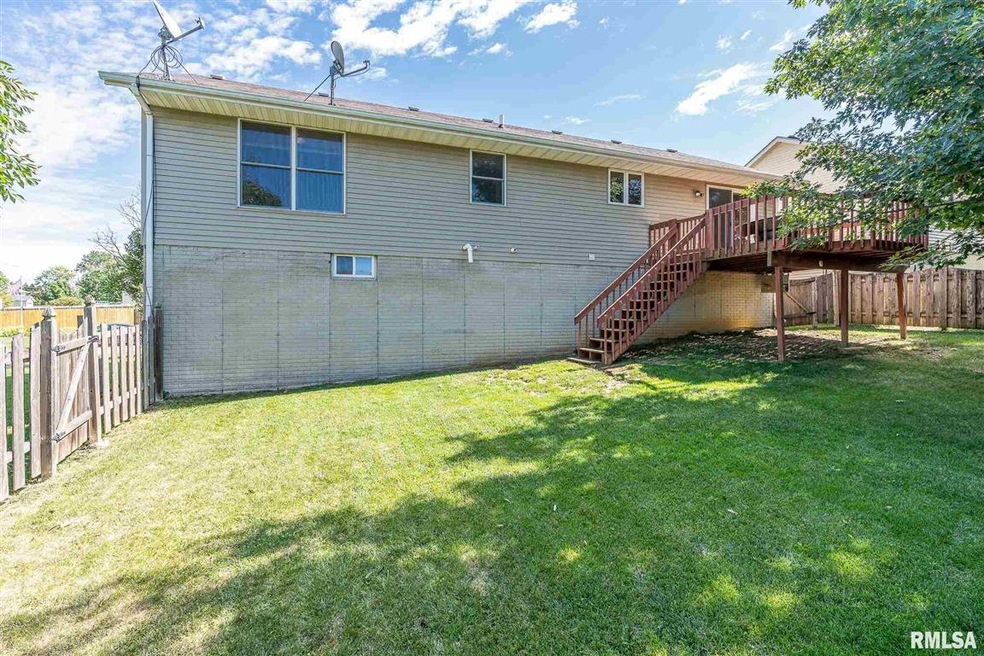 6140 Jebens Ave, Davenport, IA 52806 - photo 1