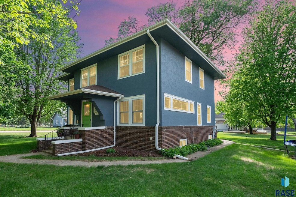 For Sale $350,000 • Co-Listing Agent