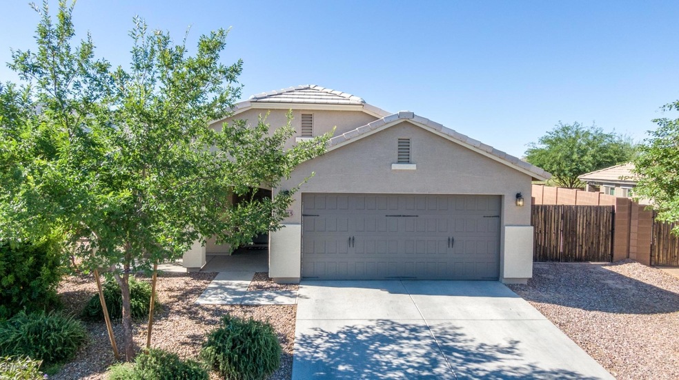2315 E Hazeltine