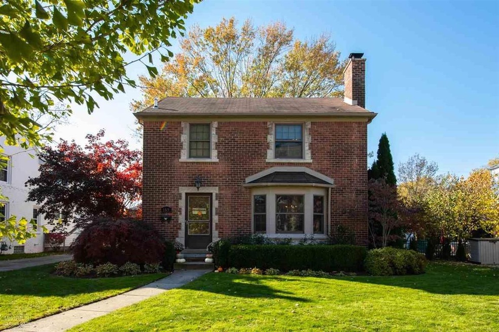 169 Mckinley Ave, Grosse Pointe Farms, MI 48236 - photo 1