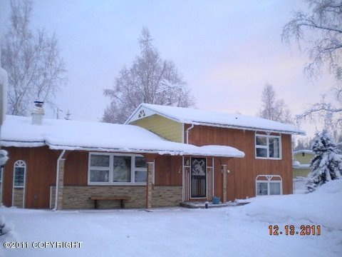 Exterior/Front
