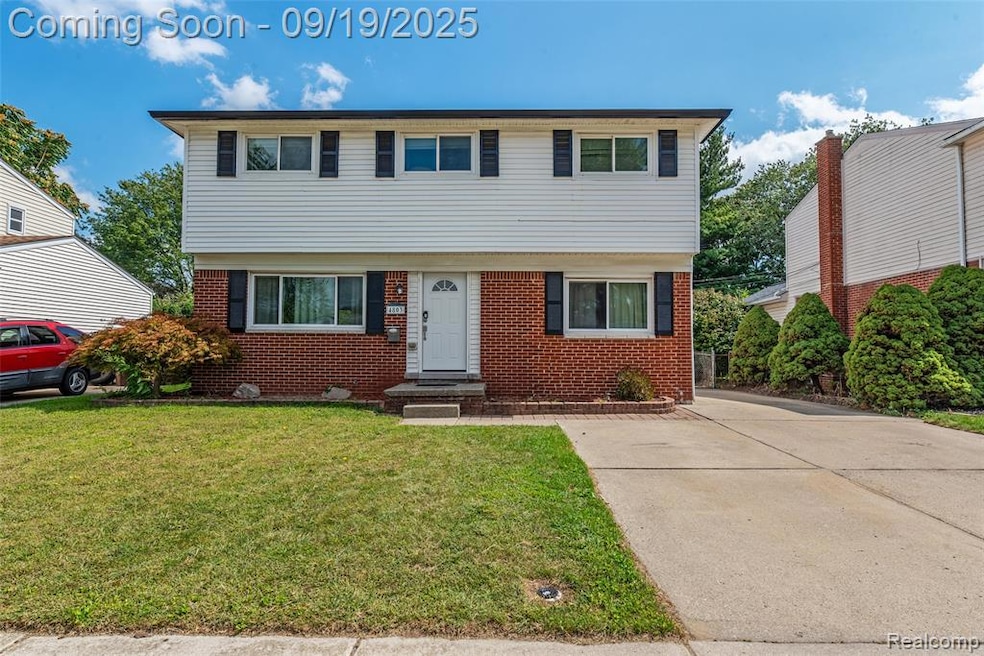 4803 Moore St, Wayne, MI 48184 - photo 1