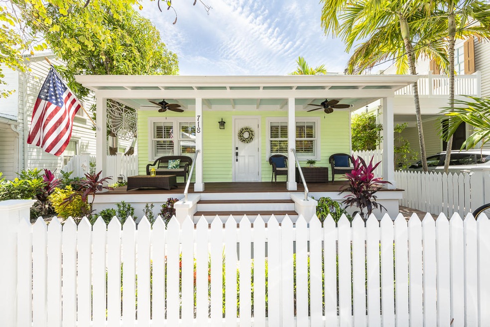 718WindsorLn-2409