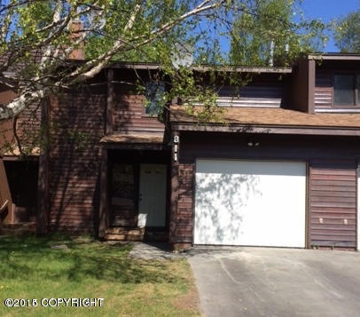 811 W 80th Front