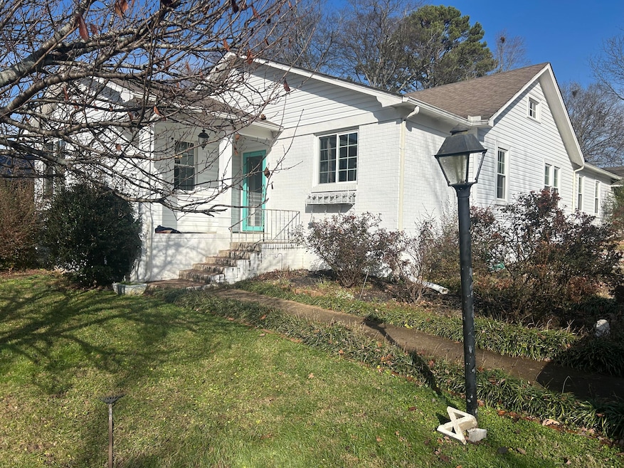 305 Weeks Dr NE, Cleveland, TN 37312 - photo 1