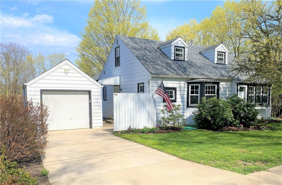 122 Maple Dr, Edinboro, PA 16412 - photo 1