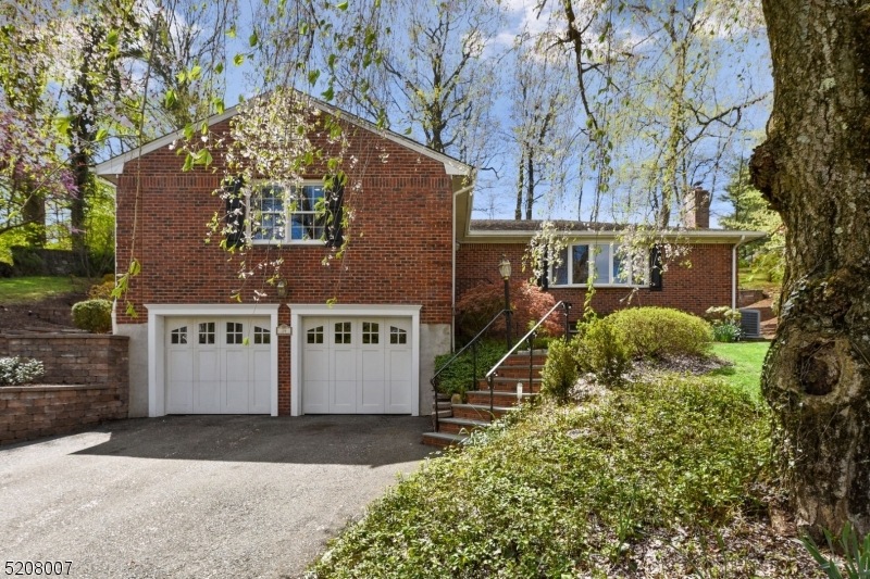 19 Brantwood Dr, Summit, NJ 07901 - photo 1