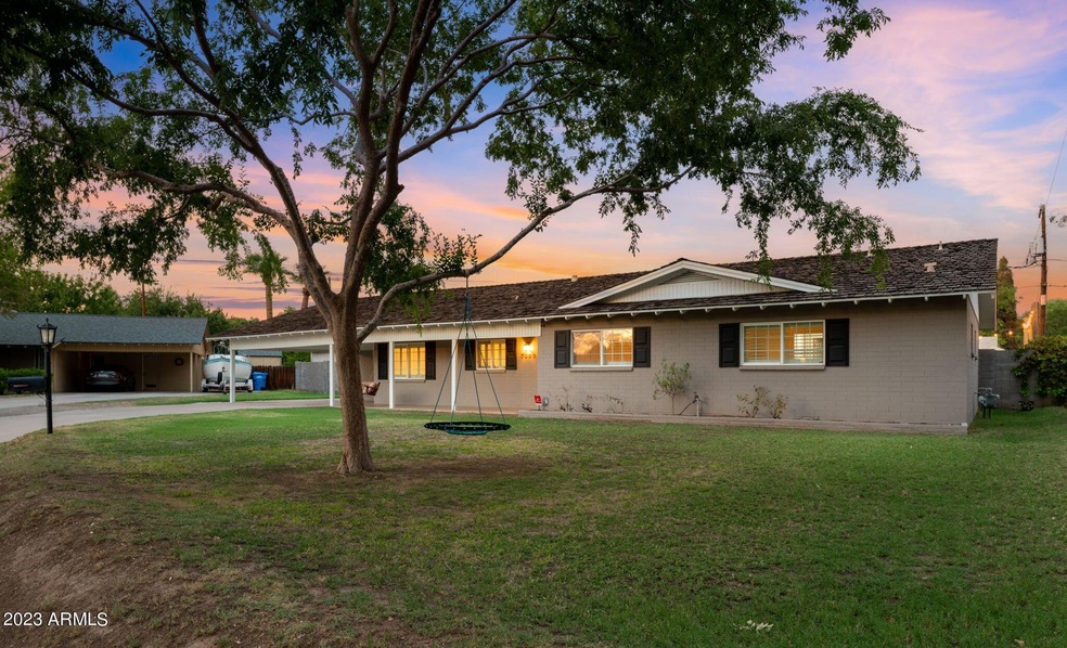 7033 N 13TH ST, Phoenix, AZ 85020
