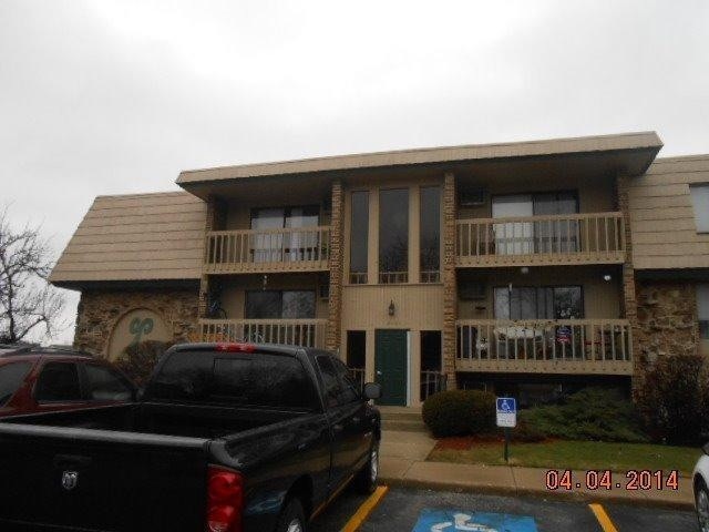 8131 Cedar Point Dr unit B37, Crown Point, IN 46307 - photo 1