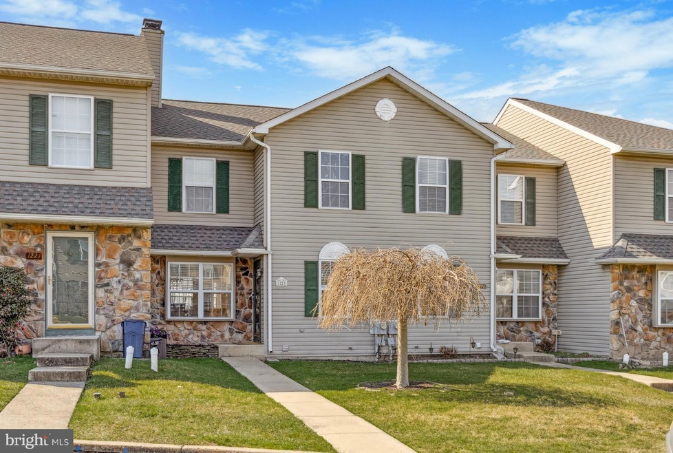 1223 Pin Oak Dr, Perkiomenville, PA 18074 - photo 1