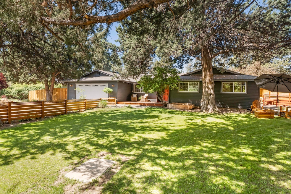 61157 Benham Rd, Bend, OR 97702 - photo 1